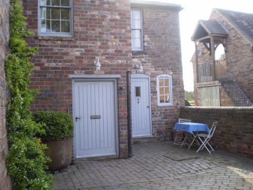 Duken Courtyard Cottage self catering holiday cottage in glorious countryside