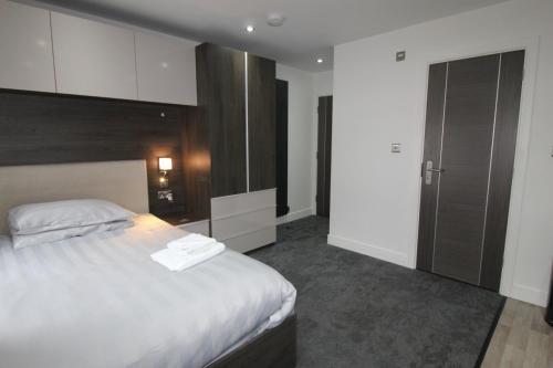 New House Double Deluxe Studios in Coventry City Centre