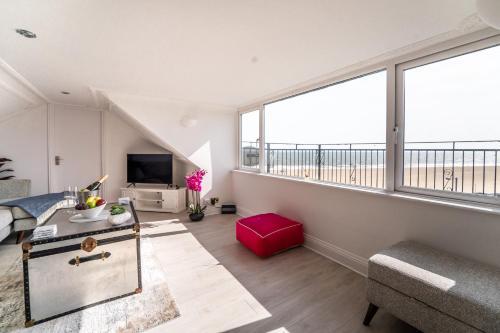 Stunning Sea View Penthouse – 2 Bedroom – 2 Bathroom, Gorleston-on-Sea, Norfolk