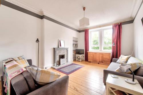 GuestReady - Vibrant Leith Flat for 3 people - cosy great location!, Leith, Midlothian