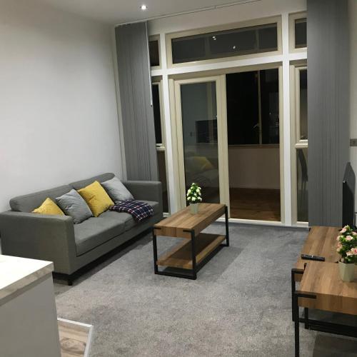 Luxury Two Bed Penthouse Central Doncaster