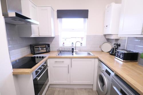 Amaya Five - Newly renovated - Very spacious - Sleeps 6 - Grantham