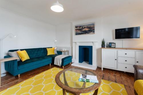 NEW 3BD Beach Retreat - Heart of Broadstairs Kent, Broadstairs, Kent