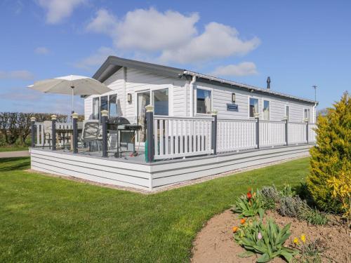 Superb detached lodge located on Skipsea Sands, Ulrome, East Riding of Yorkshire