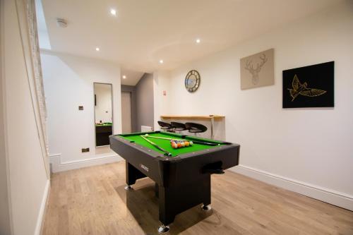 Stunning Bolton Abode - Pool Table, Bolton, Greater Manchester