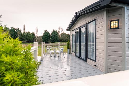 Hidden Jewel Lodge with Hot Tub