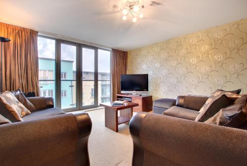 Two Bedroom Gateshead Apartment, Newcastle upon Tyne, Tyne and Wear