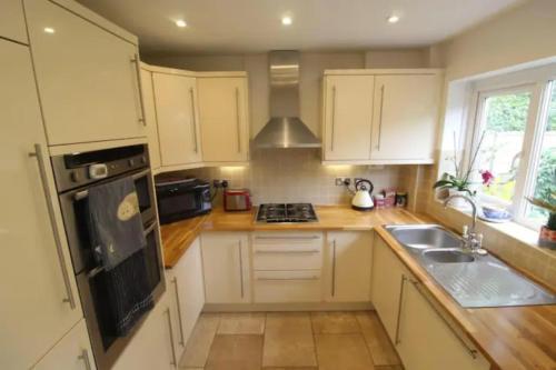 Beautiful house-South Manchester-close to airport, Baguley, Greater Manchester
