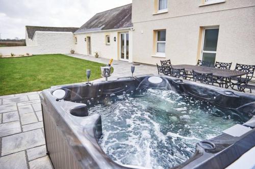 Malt House Farm, Broadway, Carmarthenshire