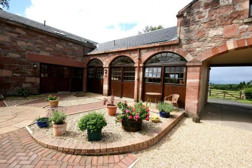 Loch Lomond Finnich Cottages, Gartness, Stirlingshire