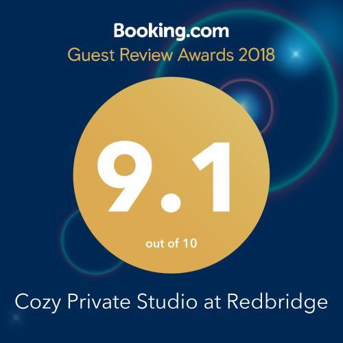 Cozy Private Studio at Redbridge