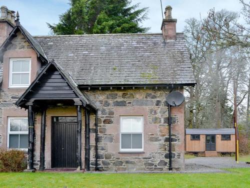 Checkers Cottage - Beaufort Estate, Kiltarlity, Highlands