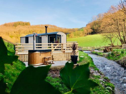 Mid Wales Luxury Huts