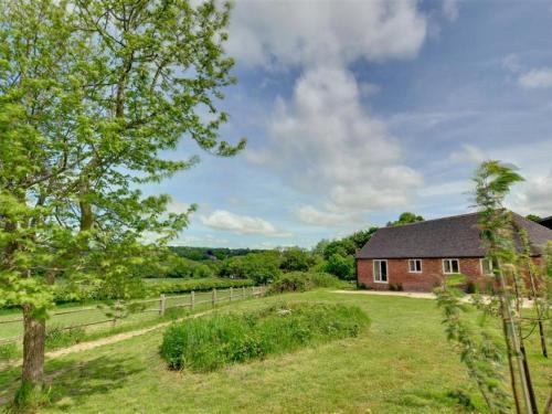 Peaceful Holiday home in Battle Kent with Parking