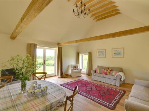 Peaceful Holiday home in Battle Kent with Parking