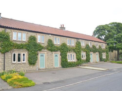 Plawsworth Hall Serviced Cottages and Apartments, Plawsworth, Durham