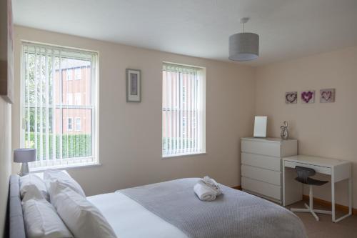 Apartment 14 Taylors Court by RentMyHouse, Hereford, Herefordshire