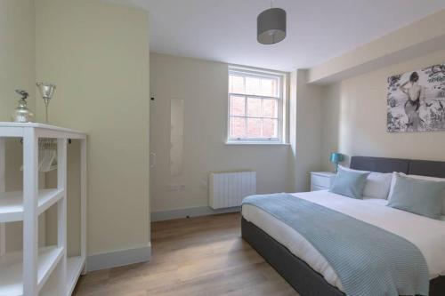 Apartment 4, Isabella House, Aparthotel, By RentMyHouse, Hereford, Herefordshire