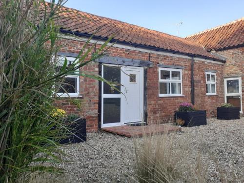 The Dairy - A Cosy 1 bed Farm Stay Cottage in Lincolnshire - Includes Health and Fitness Suite - starfarmescapes, Sibsey, Lincolnshire