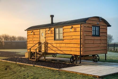 Monkwood Shepherds Hut