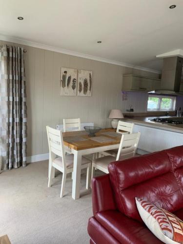 2-Bed lodge in Ely