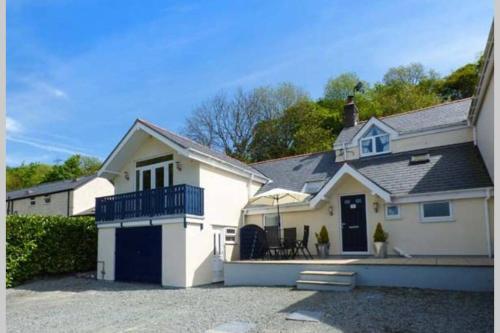 Cottage in Conwy Valley Snowdonia with hot tub