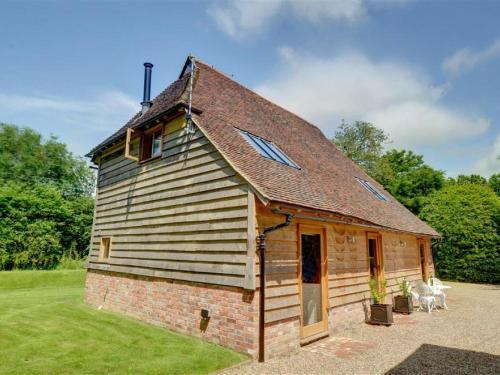 Rustic Holiday Home in Cranbrook Kent with Garden