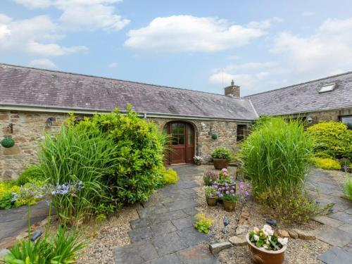 Charming holiday home in Haverfordwest with Barbecue, Portfield Gate, Pembrokeshire