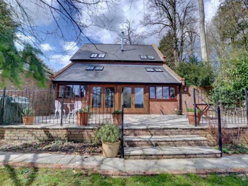 Holiday Home Valley View Barn, Hartfield, East Sussex