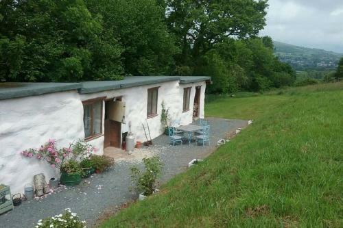 Stables, 1 bed Eco earth house, edge of Dartmoor