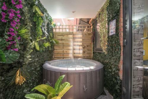 Luxury City Centre Hot Tub Apartment, Nottingham, Nottinghamshire