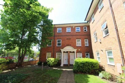 JustRelocate - Braemar Court Luxury 3 Bedroom Apartment with private parking In Town Centre of Bedford!, Bedford, Bedfordshire