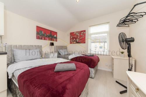 Bedford Holiday Rental Studio Apartment, Up to 2 Guests, Close to Hospital, Free WiFi, Fresh Linen, Bedford, Bedfordshire