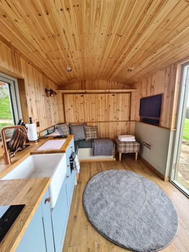 Twitchill Farm Shepherds Hut