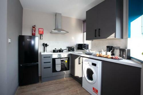 Fresh Modern 1Bd Apartment in Centre of Wigan, Wigan, Greater Manchester