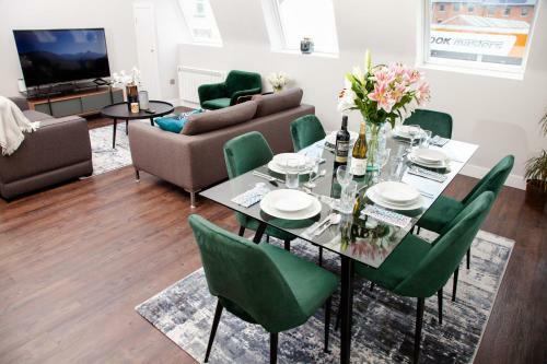 High Life Serviced Apartments - Old Town, Swindon, Wiltshire
