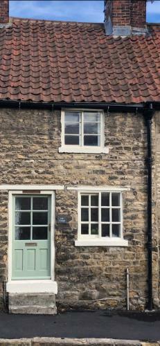 Hill Cottage, Thornton-Le-Dale, Thornton Dale, North Yorkshire