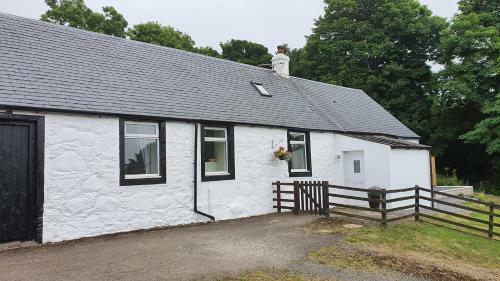 New cosy cottage with sea views, Girvan, South Ayrshire