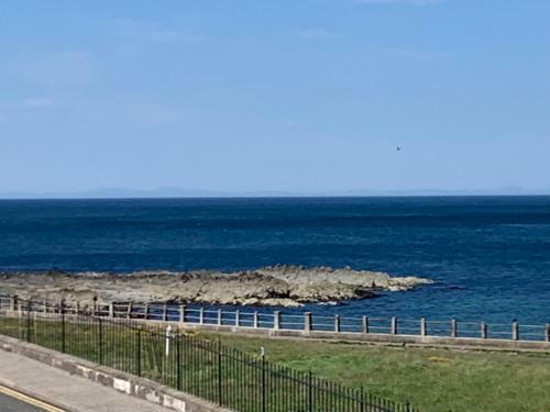 Spacious 3-Bed Apartment in Buckie with sea views