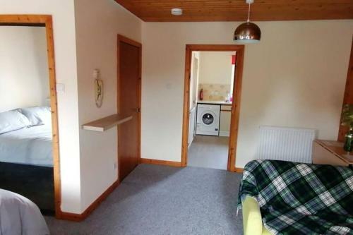 1 Bedroom Studio apartment at Ravenscraig Castle and Park