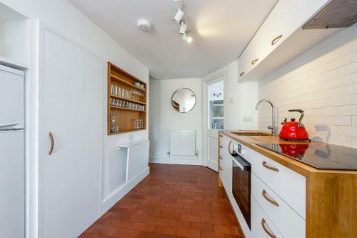 Lovely 1BD Couples Retreat in the Heart of Devon