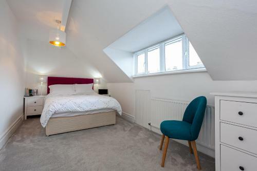 Cosy 2 Bed Apartment - Close to Leeds Centre