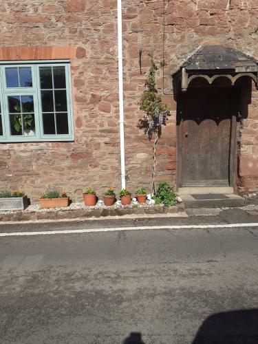 Quaint, rustic cottage, Bishops Lydeard