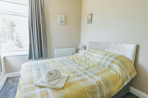 BEACHFRONT APARTMENT // 3 BED APARTMENT WITH SEA VIEW NEAR BRIDLINGTON, NORTH YORKSHIRE