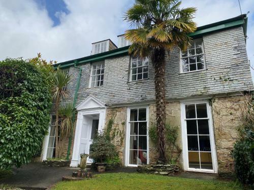 Trehaverne Guest Appartment, with Hot Tub, Centrally located, Truro, Cornwall