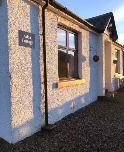 Ailsa cottage, Kilfinnan, Highlands