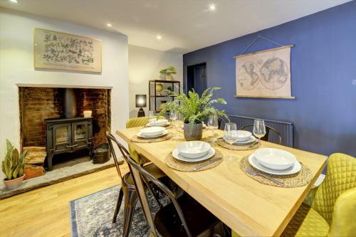 Church Bells House by Spa Town Property - Charming Georgian Townhouse in Central Warwick, Warwick, Warwickshire