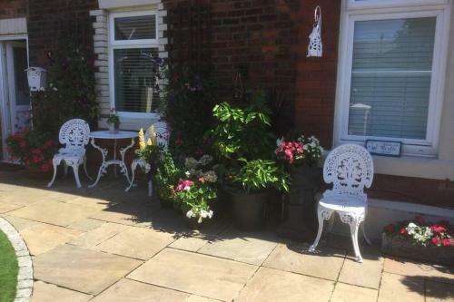 Leafy Lytham central Lovely ground floor 1 bedroom apartment In lytham, St Annes, Lancashire