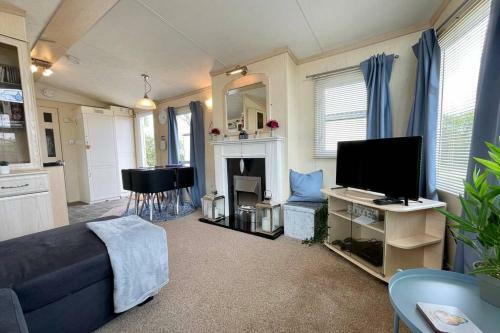 Modern Holiday Home #Skipsea Sands Static Hire, Skipsea, East Riding of Yorkshire