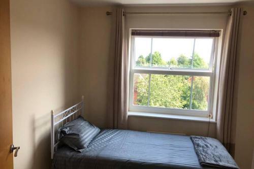 Heights of Hertford,2 bed,Warrington,WiFi, Parking